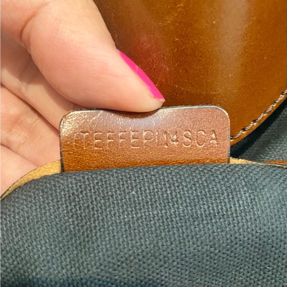 Burberry Canterbury Tote- Overall in good condition with minor scuffs. - Picture 8 of 8